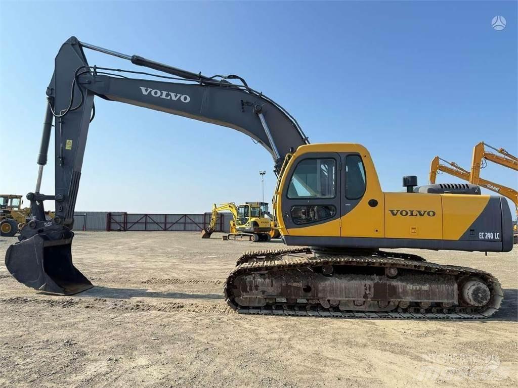 Volvo EC 240 LC 履带挖掘机