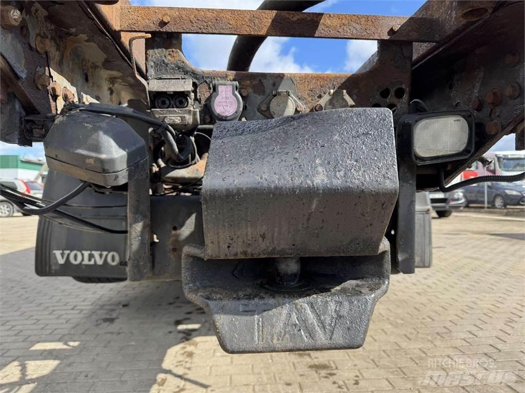 Volvo FM 440 6x2 平板栏板货车