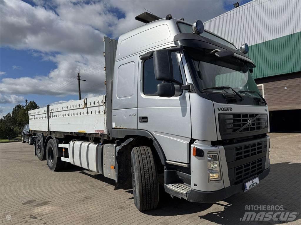 Volvo FM 440 6x2 平板栏板货车