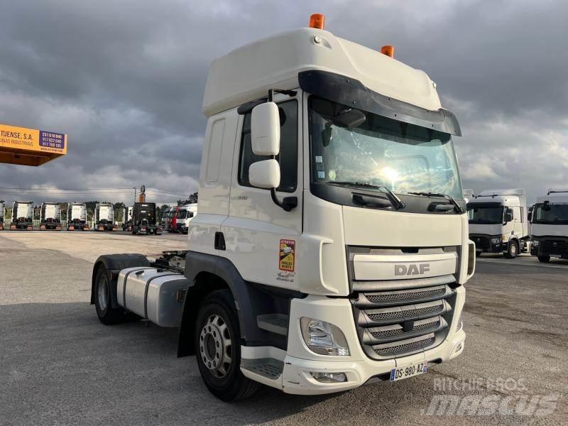 DAF CF 牵引车