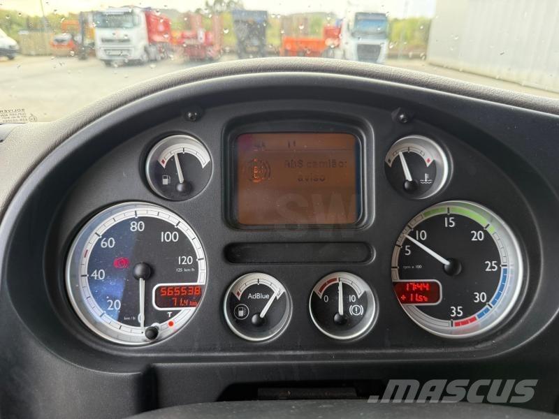 DAF LF 篷布货车