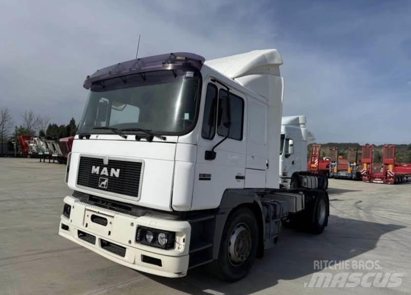 MAN 19.403 牵引车