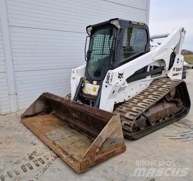 Bobcat T870 滑移装载机