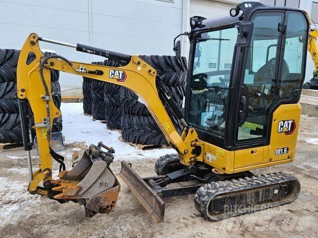 CAT 301.6 小型挖掘机