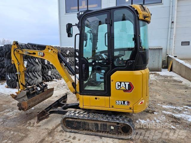 CAT 301.6 小型挖掘机