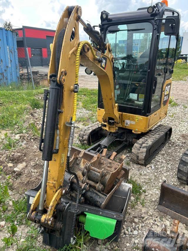 CAT 301.6 小型挖掘机