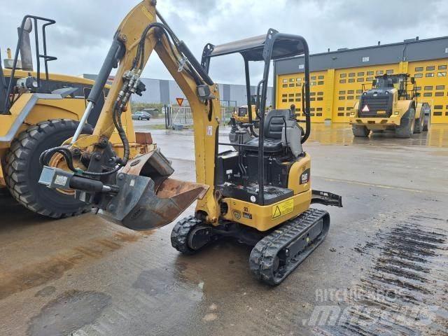 CAT 301.7DCR 小型挖掘机