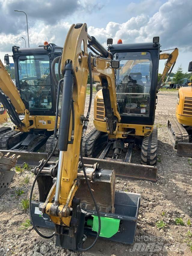 CAT 302.7D CR 小型挖掘机