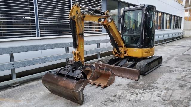 CAT 303.5E CR 小型挖掘机