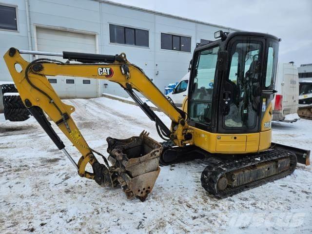 CAT 303.5ECR 小型挖掘机