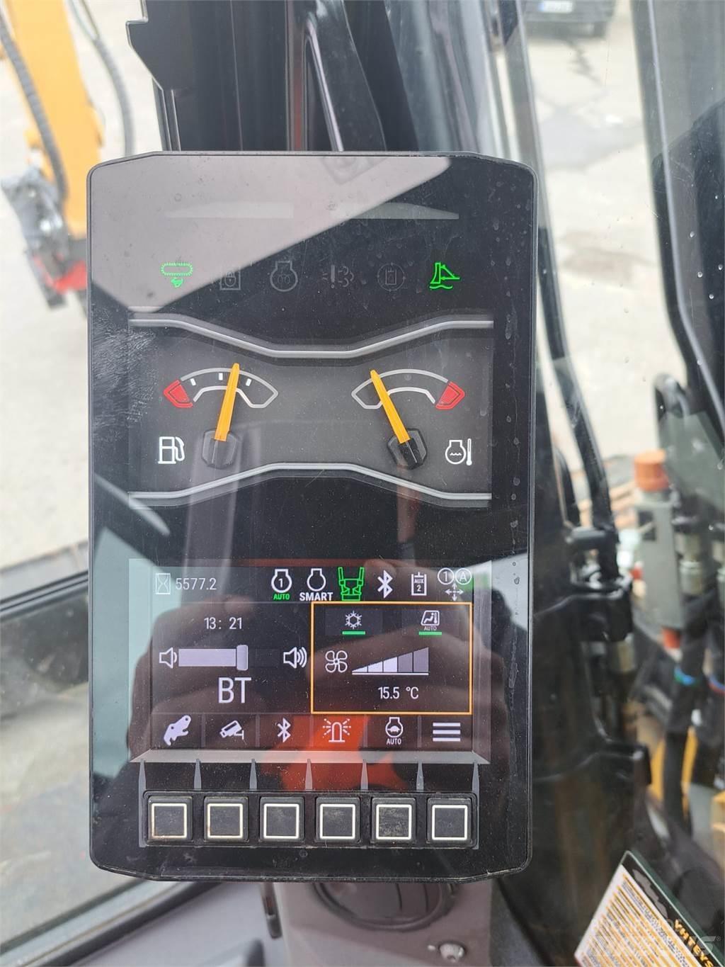 CAT 310 小型挖掘机