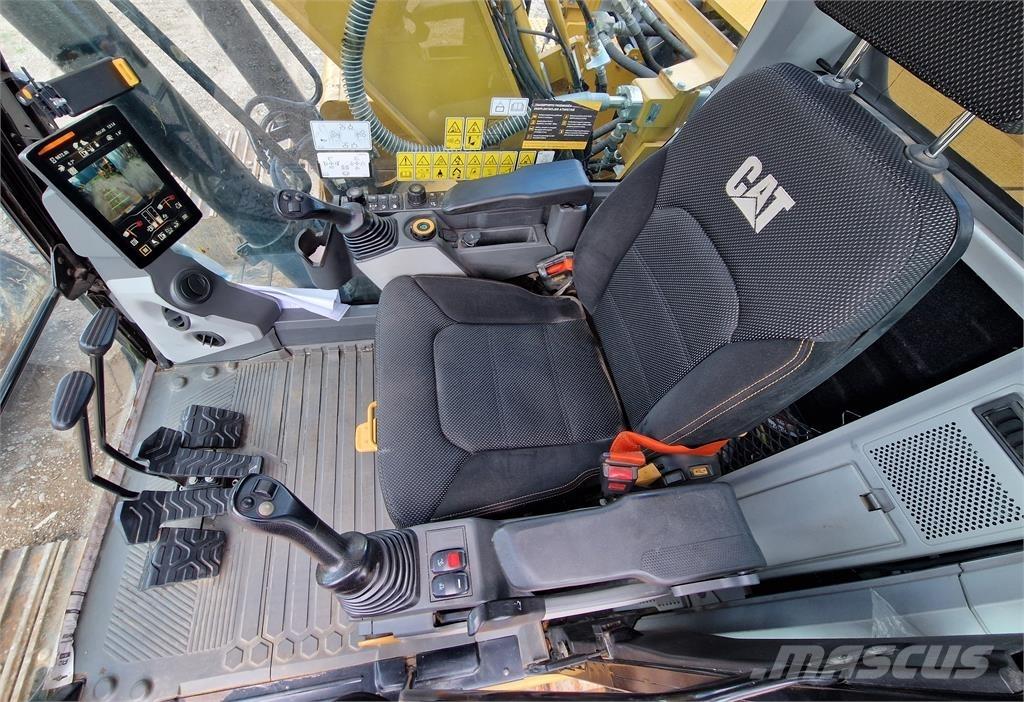 CAT 320 履带挖掘机