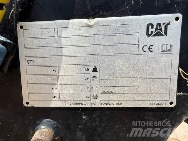 CAT 320-07 履带挖掘机