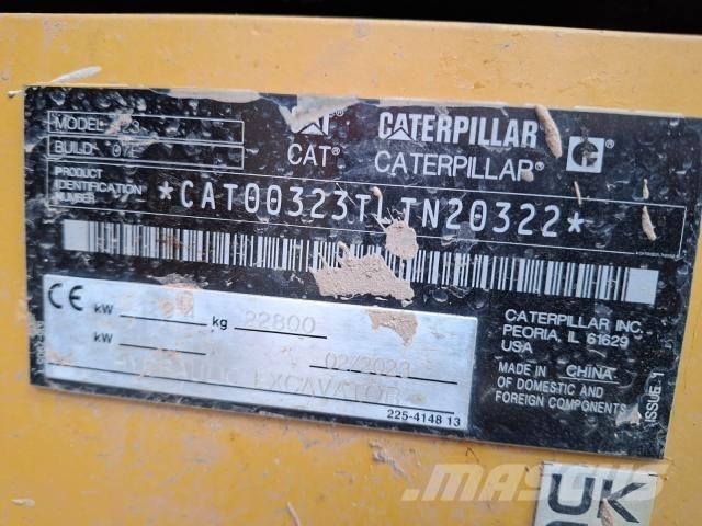 CAT 323 履带挖掘机