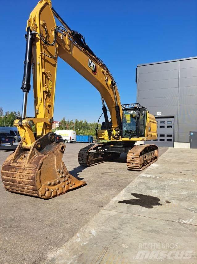 CAT 352 履带挖掘机