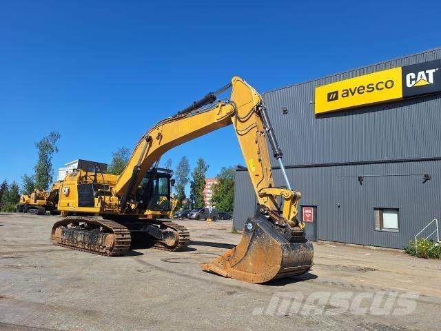 CAT 352 履带挖掘机