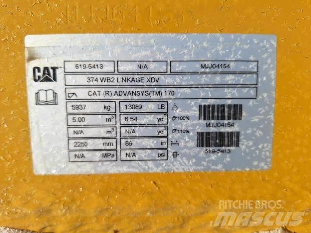 CAT 374 履带挖掘机