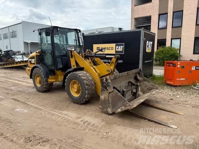 CAT 906M 轮式装载机