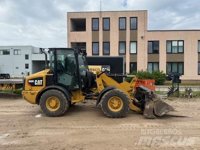 CAT 906M 轮式装载机