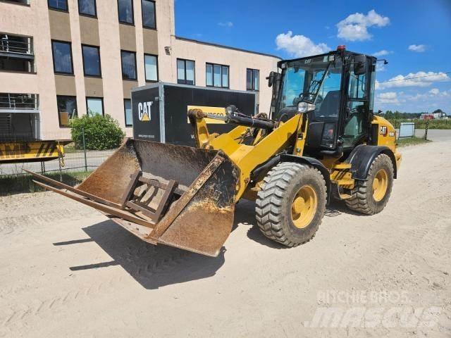 CAT 908M 轮式装载机