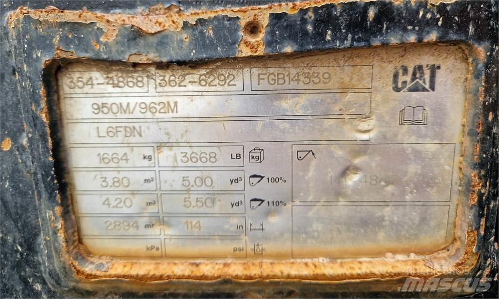 CAT 962M 轮式装载机