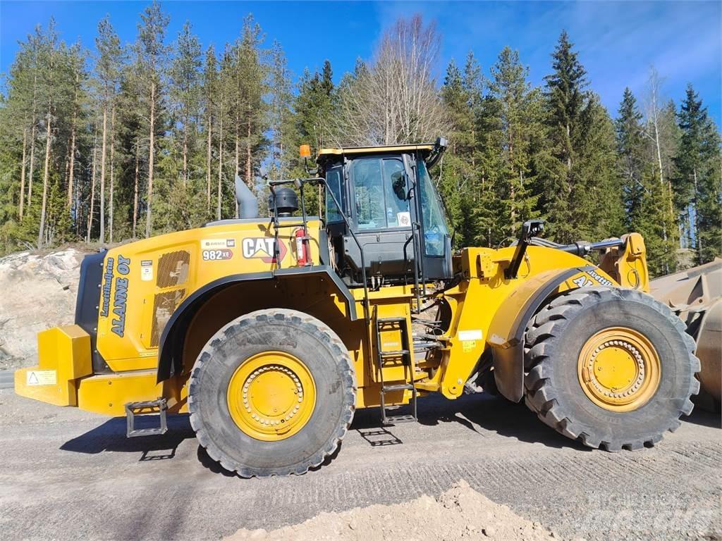 CAT 982XE 轮式装载机