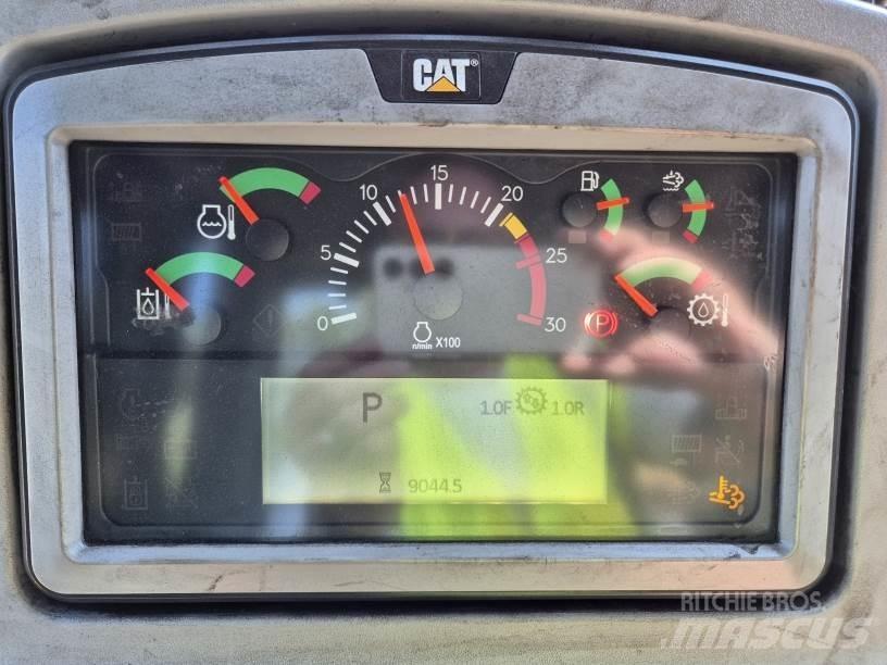 CAT D9T 履带式推土机