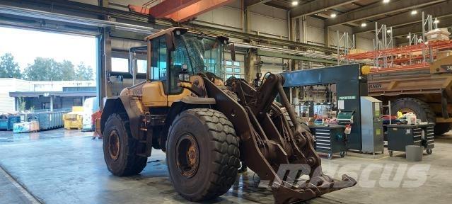 Volvo L120F 轮式装载机