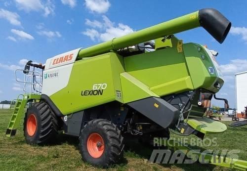 CLAAS Lexion 670 联合收割机
