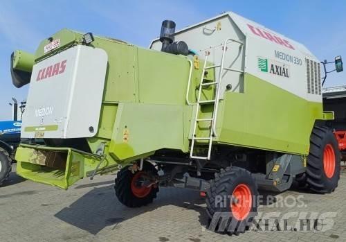 CLAAS Medion 330 联合收割机