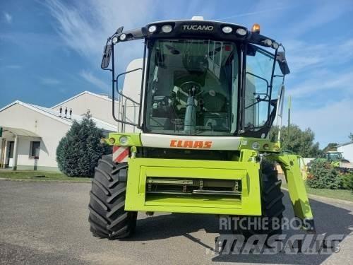 CLAAS Tucano 440 联合收割机