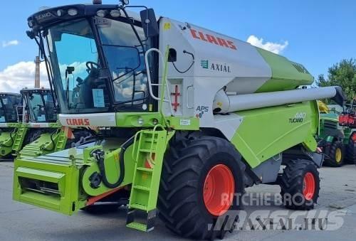 CLAAS Tucano 440 联合收割机