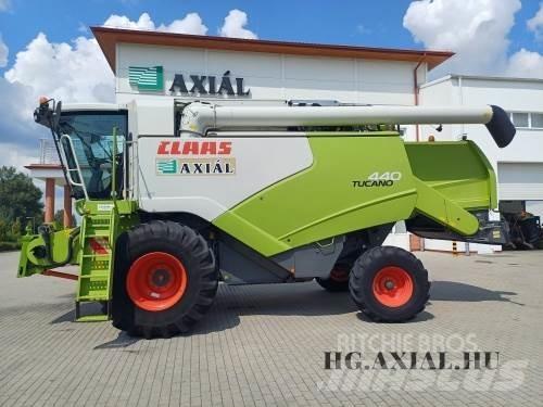 CLAAS Tucano 440 联合收割机