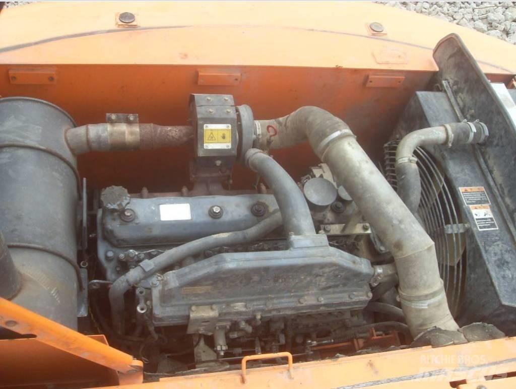 Doosan DH 150 W-7 轮式挖掘机