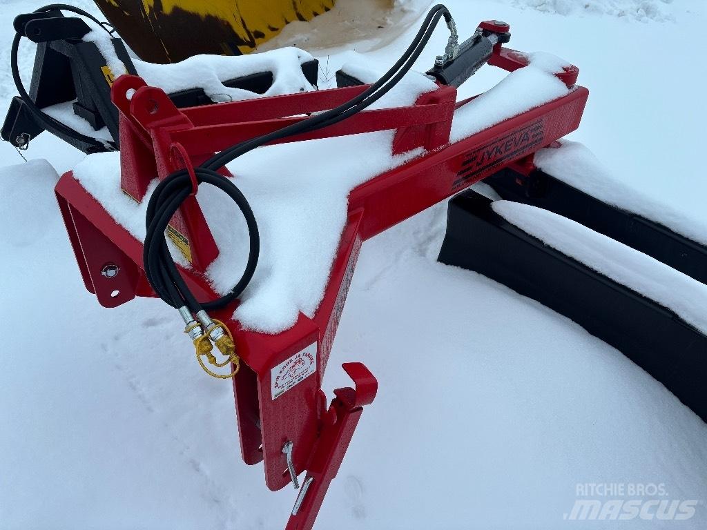 Jykevä H20 ja H30 刮路机