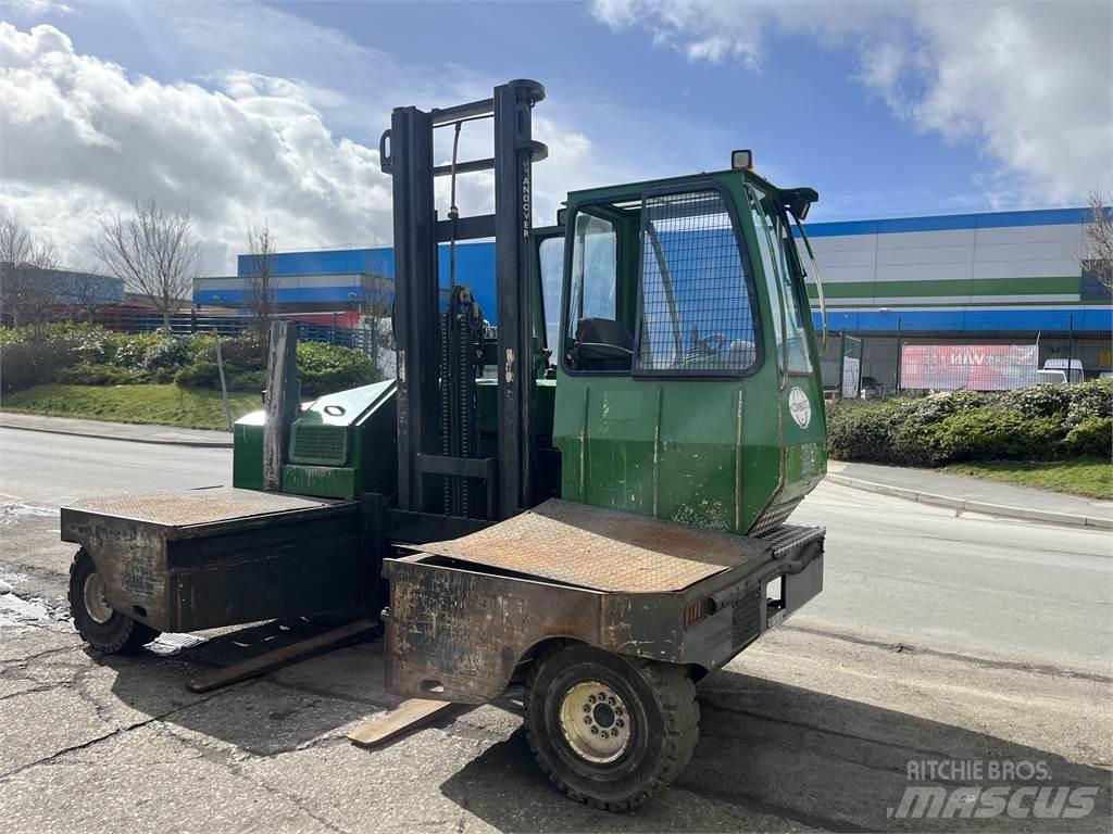 Combilift C5000SL 侧卸式铲车