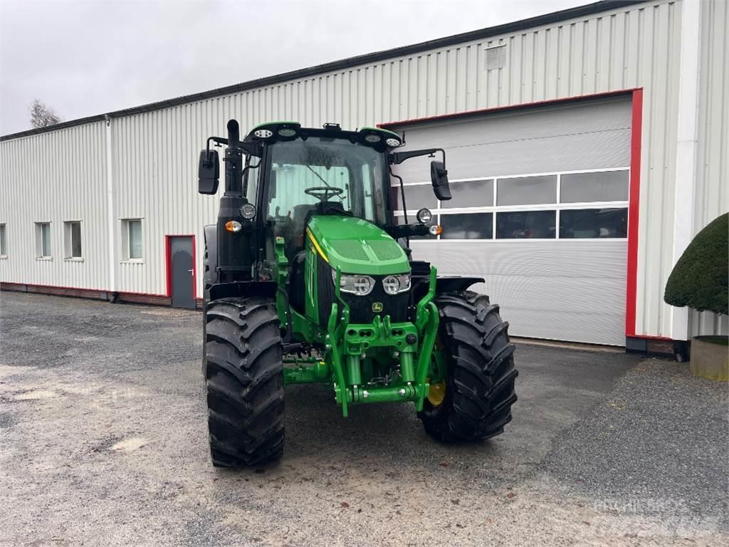 John Deere 6120M 拖拉机/农用车