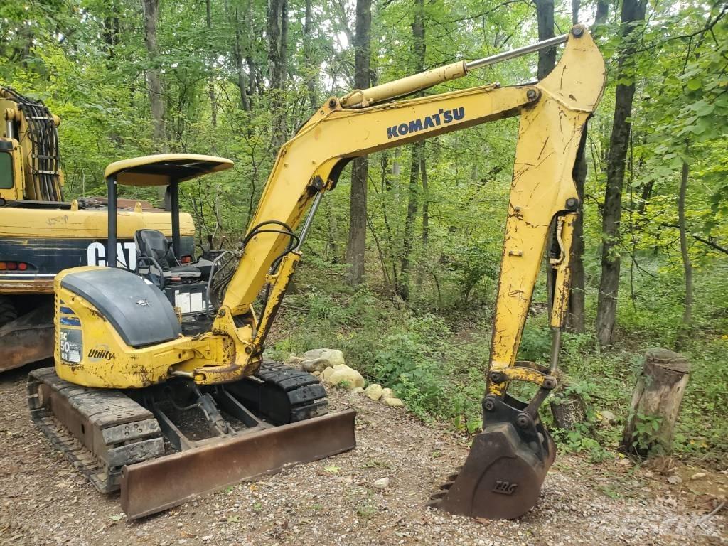 Komatsu PC50MR-2 小型挖掘机
