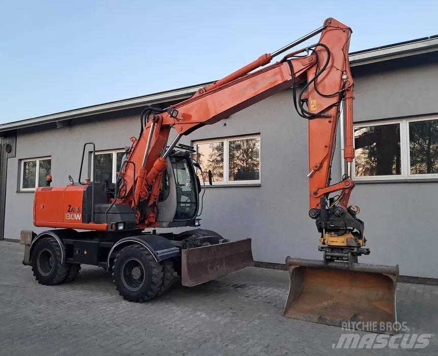 Hitachi ZX 130 W 轮式挖掘机