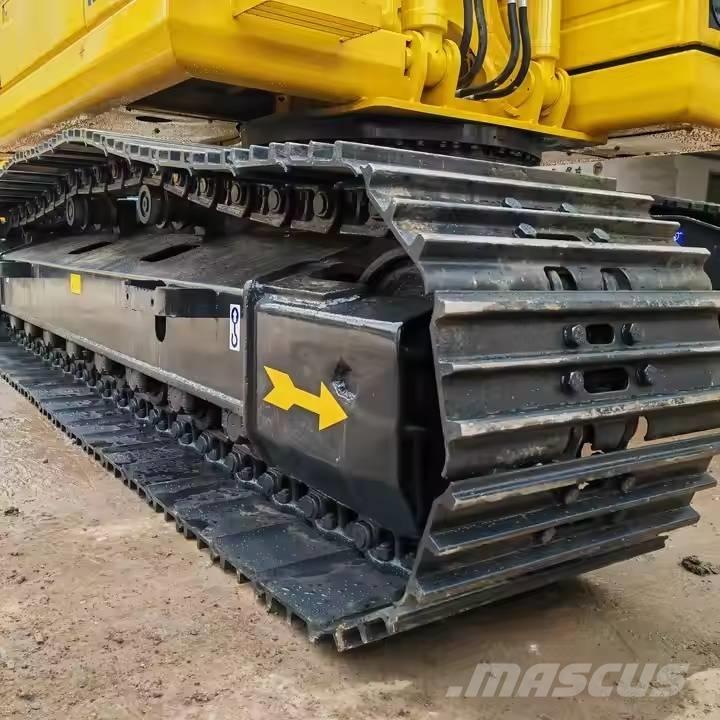 Komatsu PC220-8 履带挖掘机