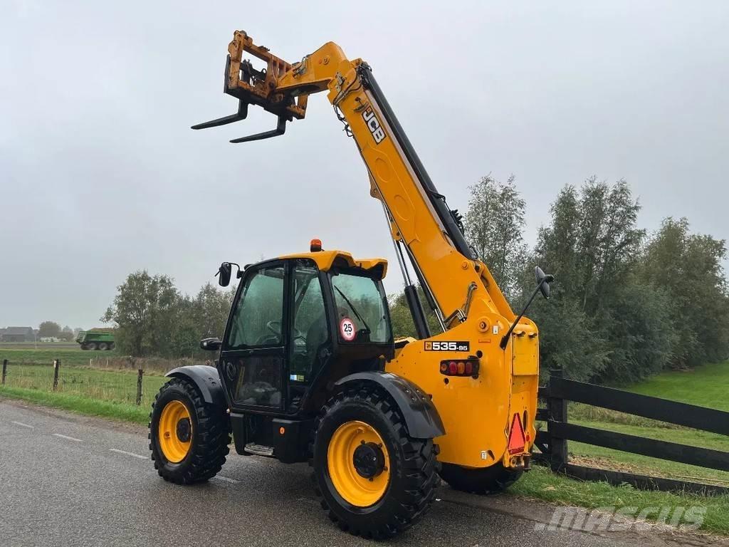 JCB 535 - 95 电动叉车