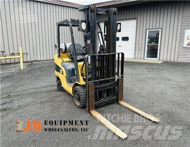 CAT C 6000 集裝箱车