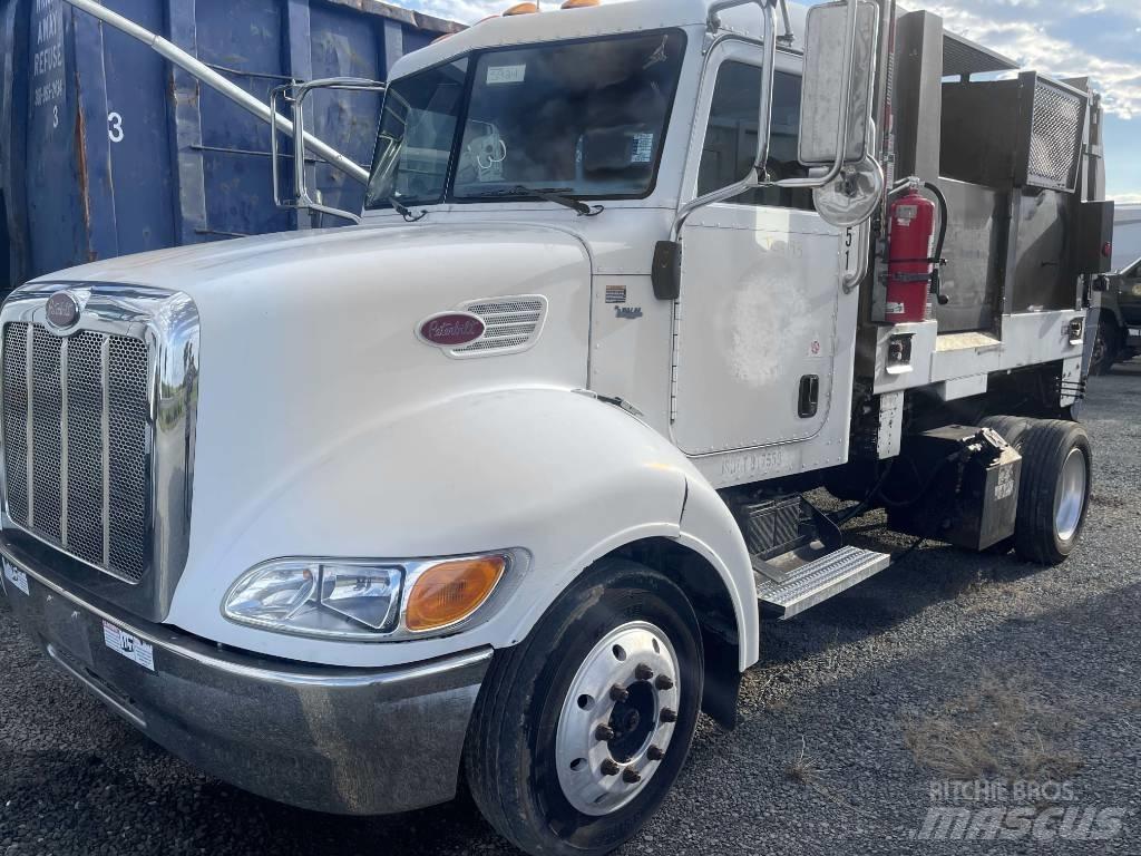 Peterbilt 330 垃圾车