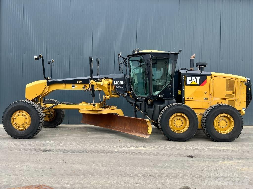 CAT 140M2 AWD 平地机/推土机