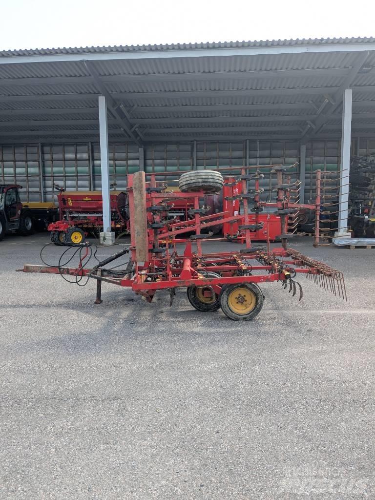 Väderstad NZ-500 钉齿耙