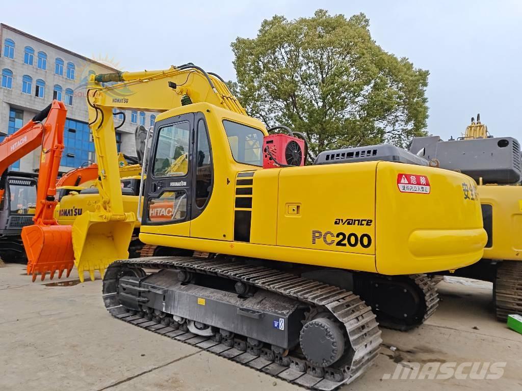 Komatsu PC 200-6 履带挖掘机