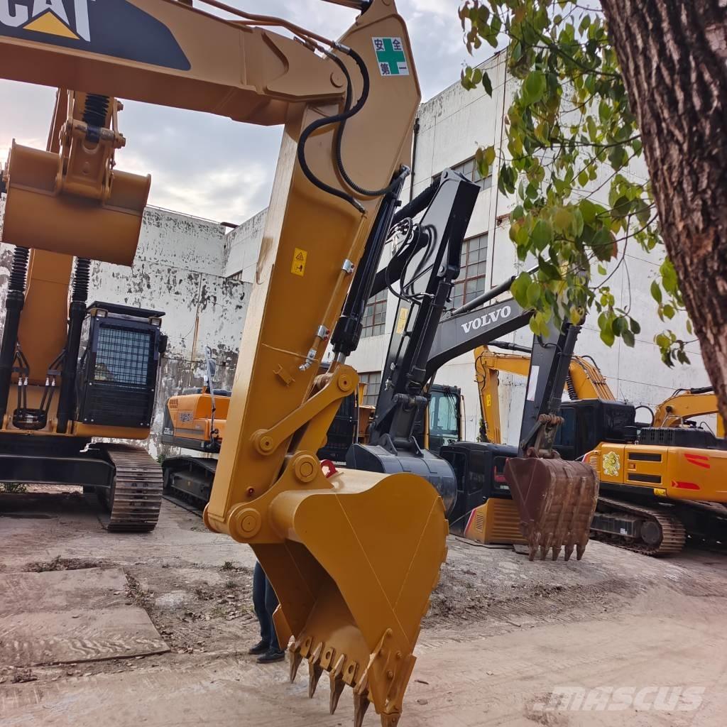 CAT 324 D2L 履带挖掘机