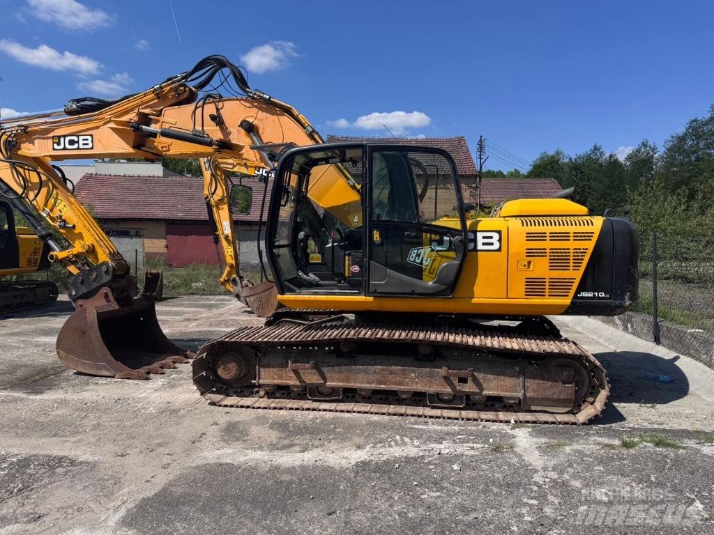 JCB JS 210 LC 履带挖掘机