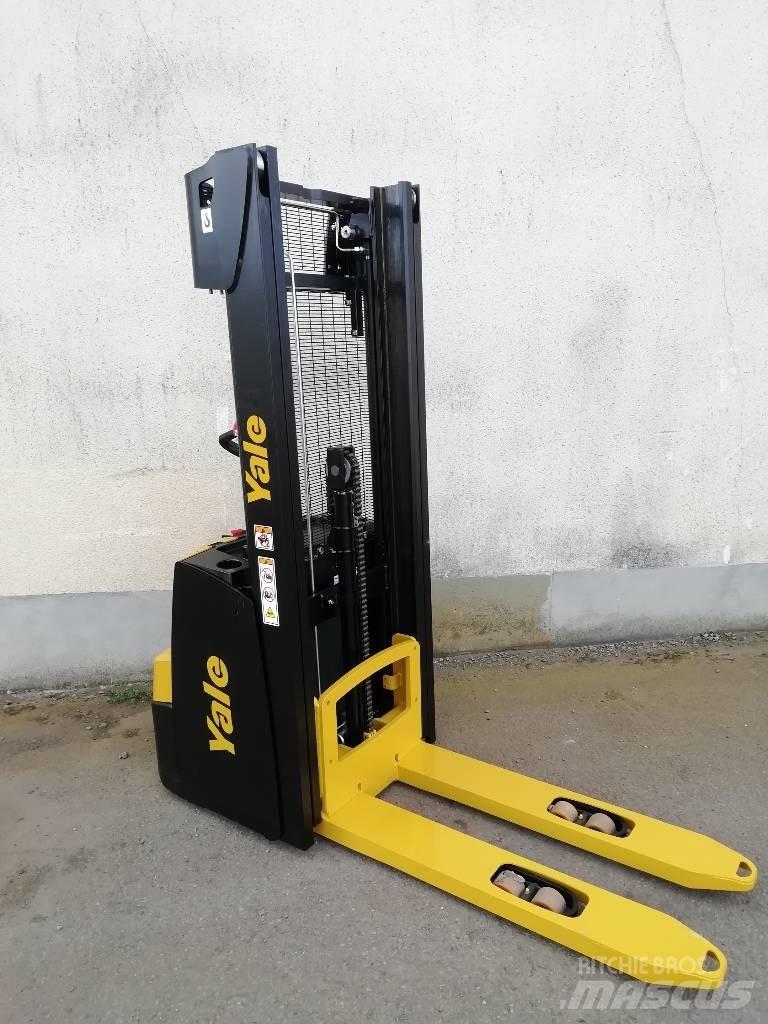 Yale MS12 手推堆垛车