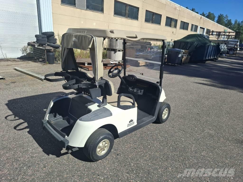 Ezgo RXV 高尔夫球车